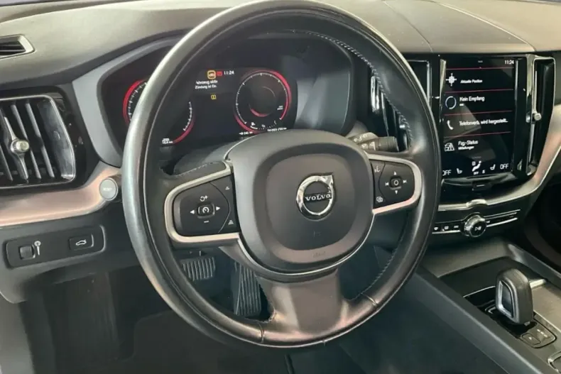 Volvo XC60 din 2022 cu 66.400 km - oferta VOL110992 - foto 9