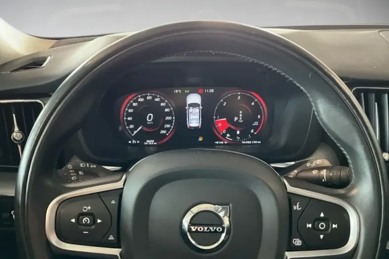 Volvo XC60 din 2022 cu 66.400 km - oferta VOL110992 - foto 12