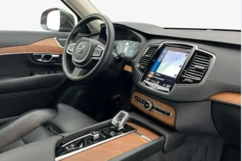 Volvo XC90 din 2021 cu 70.700 km - oferta VOL110994 - foto 7