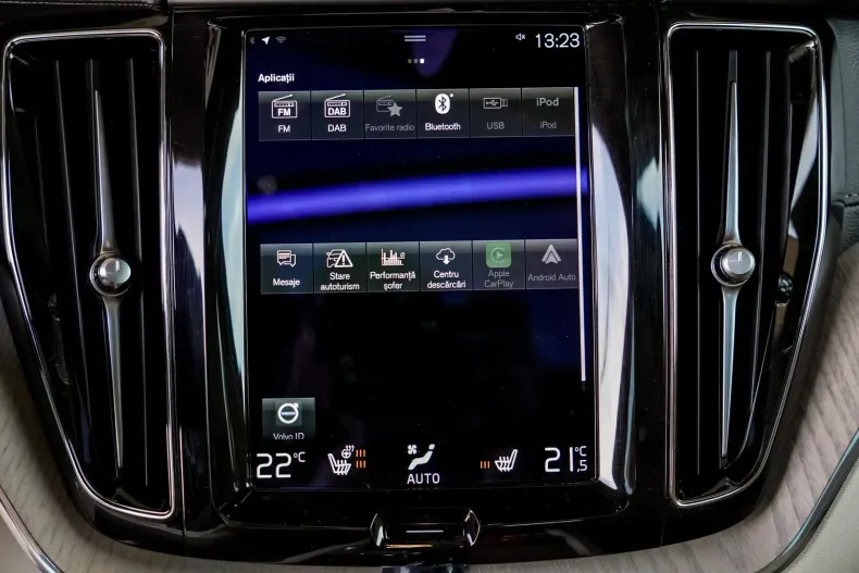 Volvo XC60 din 2021 cu 69.000 km - oferta VOL111001 - foto 13