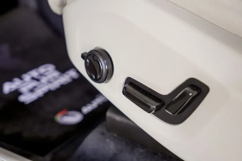 Volvo XC60 din 2021 cu 69.000 km - oferta VOL111001 - foto 24