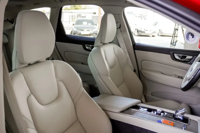 Volvo XC60 din 2021 cu 69.000 km - oferta VOL111001 - foto 28