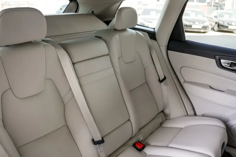 Volvo XC60 din 2021 cu 69.000 km - oferta VOL111001 - foto 29