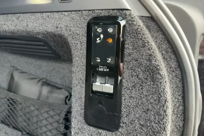 Land Rover Range Rover din 2024 cu 12.300 km - oferta LAN111002 - foto 15