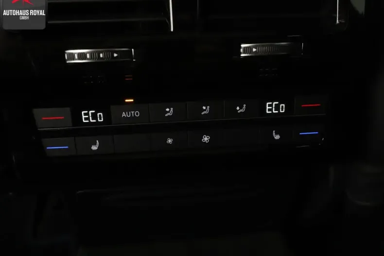 Volkswagen Touareg din 2021 cu 50.000 km - oferta VOL111005 - foto 26