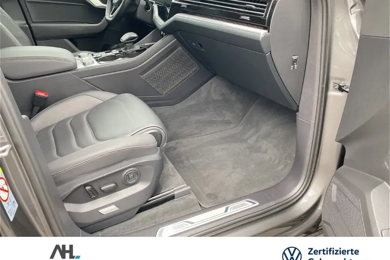 Volkswagen Touareg din 2020 cu 72.561 km - oferta VOL111009 - foto 9