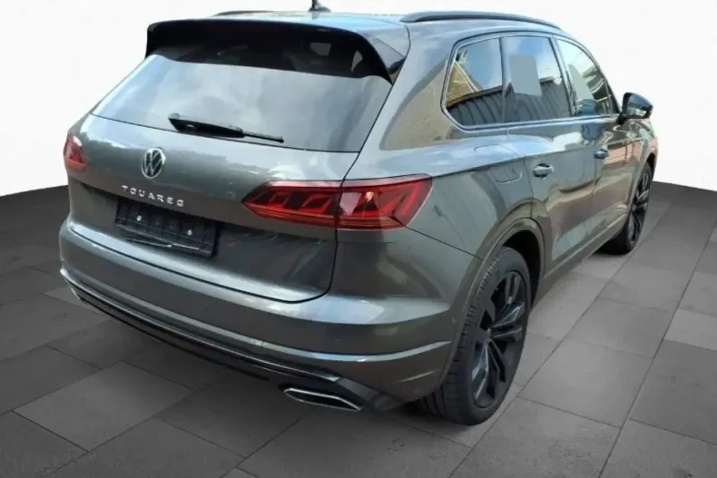 Volkswagen Touareg din 2022 cu 59.534 km - oferta VOL111015 - foto 2
