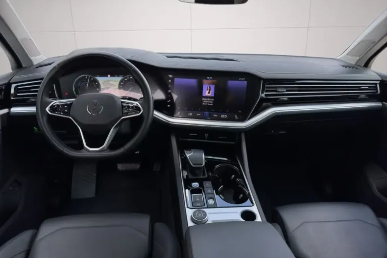 Volkswagen Touareg din 2021 cu 72.500 km - oferta VOL111017 - foto 14