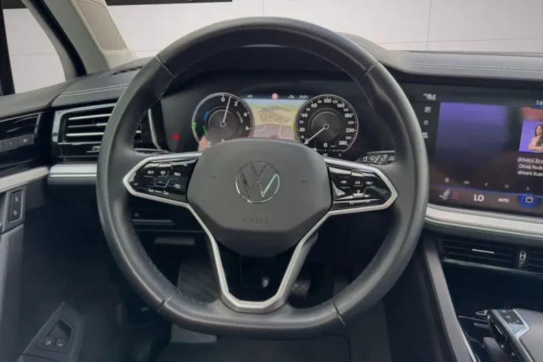 Volkswagen Touareg din 2021 cu 72.500 km - oferta VOL111017 - foto 18