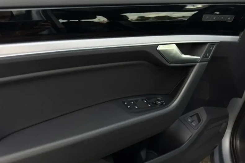 Volkswagen Touareg din 2021 cu 72.500 km - oferta VOL111017 - foto 19