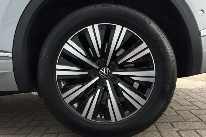 Volkswagen Touareg din 2021 cu 72.500 km - oferta VOL111017 - foto 22