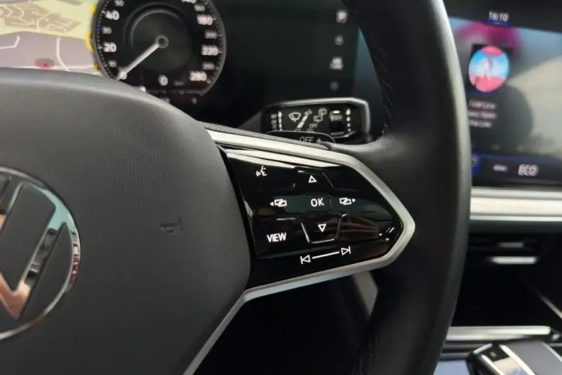 Volkswagen Touareg din 2021 cu 72.500 km - oferta VOL111017 - foto 25