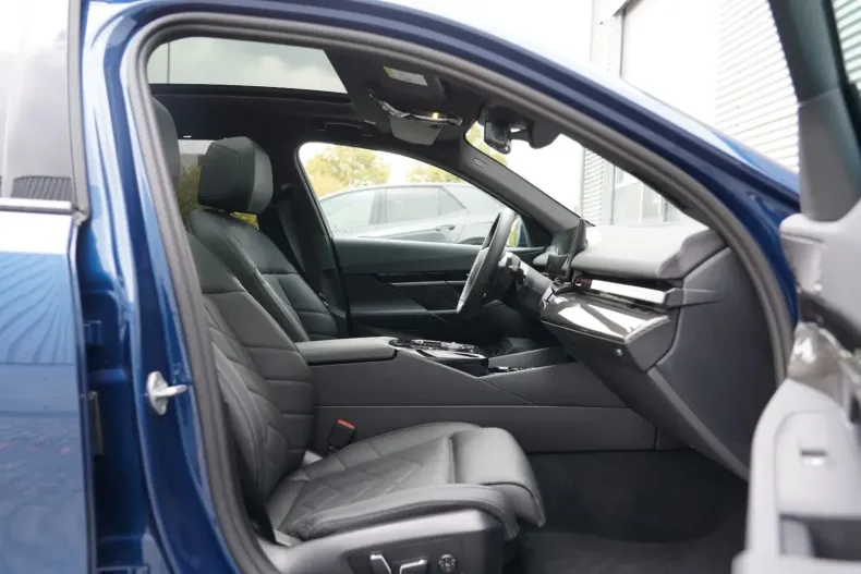 BMW 520 din 2024 cu 24.800 km - oferta BMW111021 - foto 17