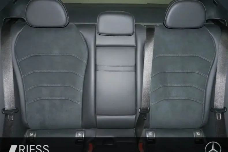 Mercedes-Benz E 300 din 2024 cu 40.449 km - oferta MER111048 - foto 8