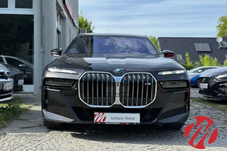 BMW M760 din 2023 cu 63.500 km - oferta BMW111075 - foto 2