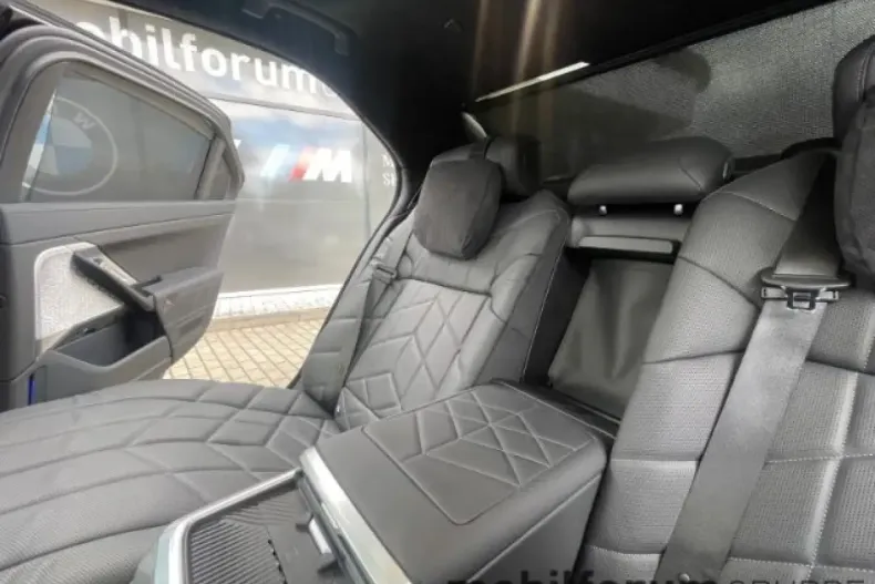 BMW M760 din 2024 cu 17.646 km - oferta BMW111077 - foto 27