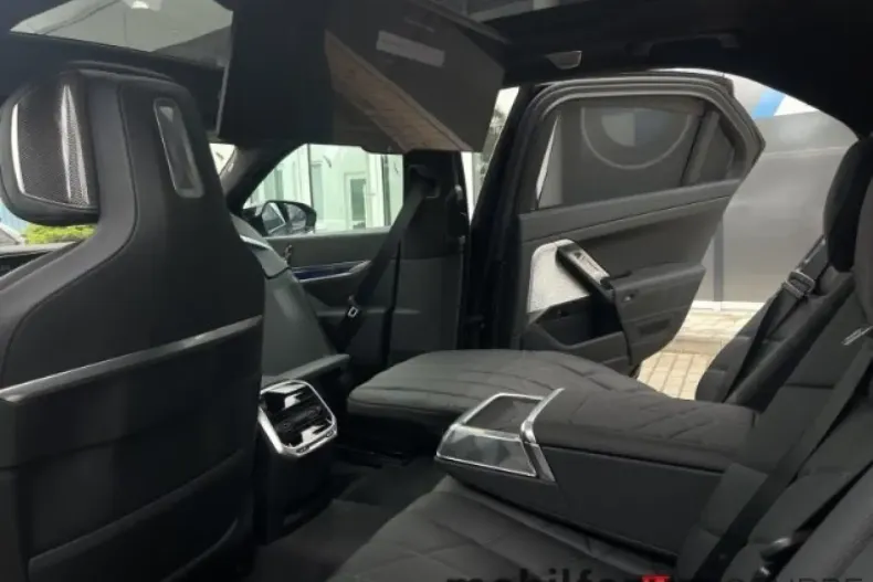 BMW M760 din 2024 cu 17.646 km - oferta BMW111077 - foto 28