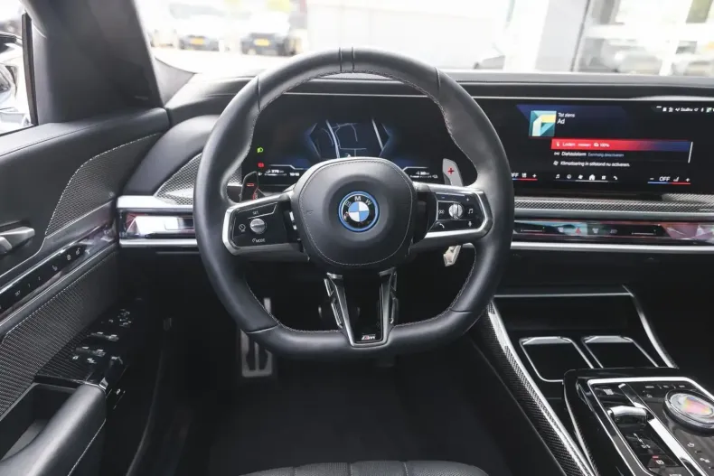 BMW M760 din 2023 cu 59.412 km - oferta BMW111082 - foto 3