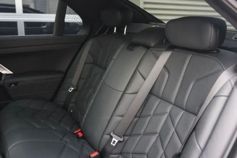 BMW M760 din 2023 cu 59.412 km - oferta BMW111082 - foto 10