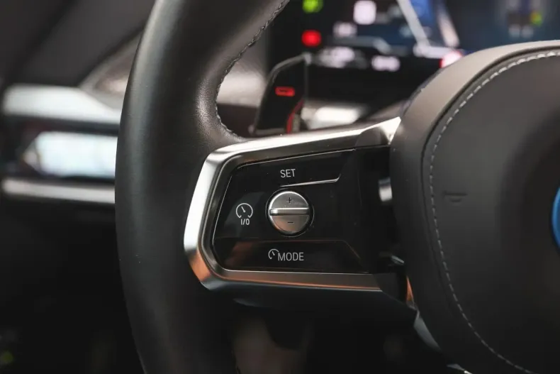 BMW M760 din 2023 cu 59.412 km - oferta BMW111082 - foto 15