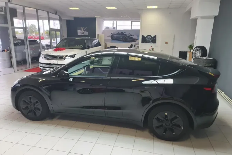 Tesla Model Y din 2022 cu 53.800 km - oferta TES111139 - foto 8