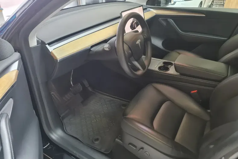 Tesla Model Y din 2022 cu 53.800 km - oferta TES111139 - foto 9