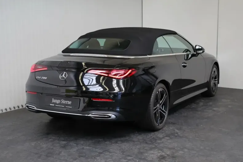 Mercedes-Benz CLE 200 din 2024 cu 4.599 km - oferta MER111140 - foto 2