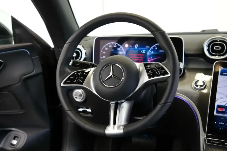 Mercedes-Benz CLE 200 din 2024 cu 4.599 km - oferta MER111140 - foto 12