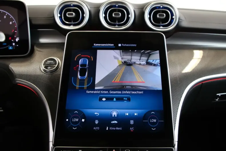 Mercedes-Benz CLE 200 din 2024 cu 4.599 km - oferta MER111140 - foto 13