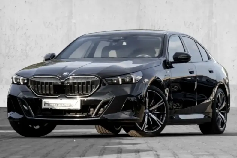 BMW 550 din 2024 cu 36.364 km - oferta BMW111162 - foto 1