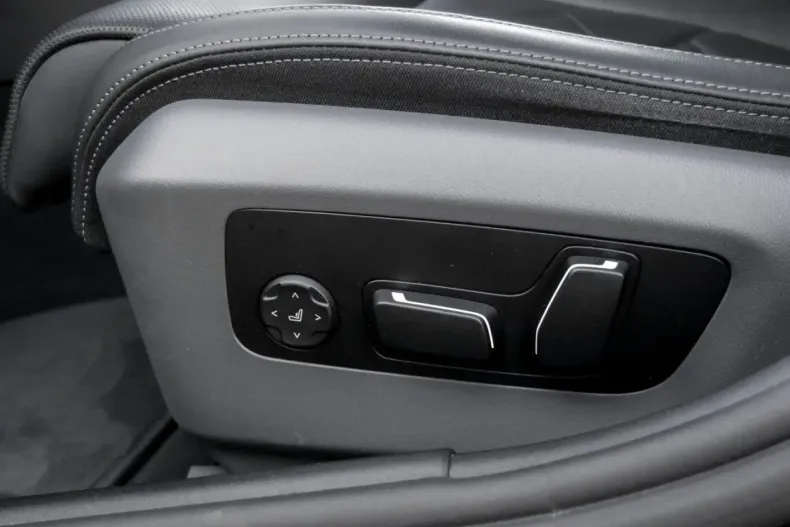 BMW 550 din 2024 cu 36.364 km - oferta BMW111162 - foto 13