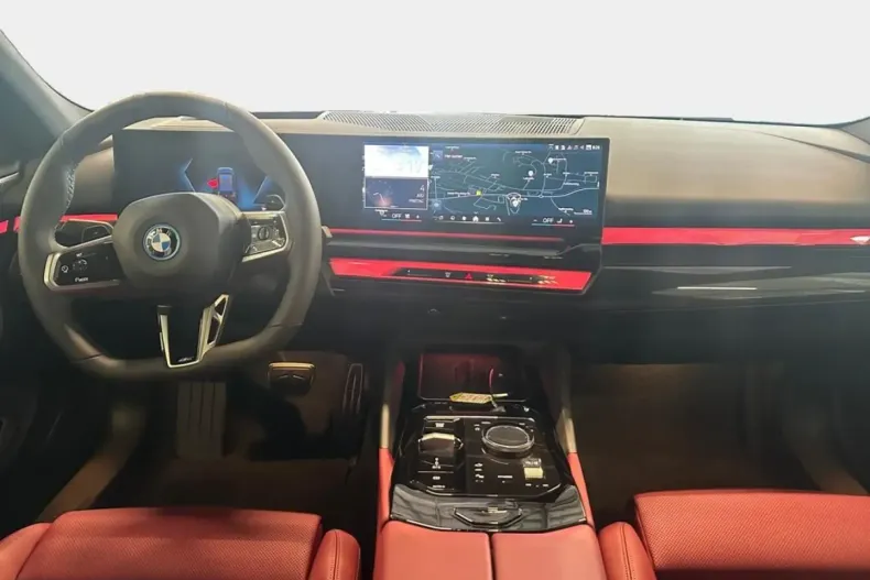 BMW 550 din 2024 cu 2.800 km - oferta BMW111176 - foto 13