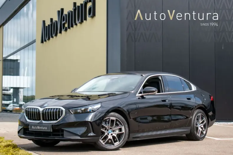 BMW 550 din 2024 cu 27.248 km - oferta BMW111189 - foto 1