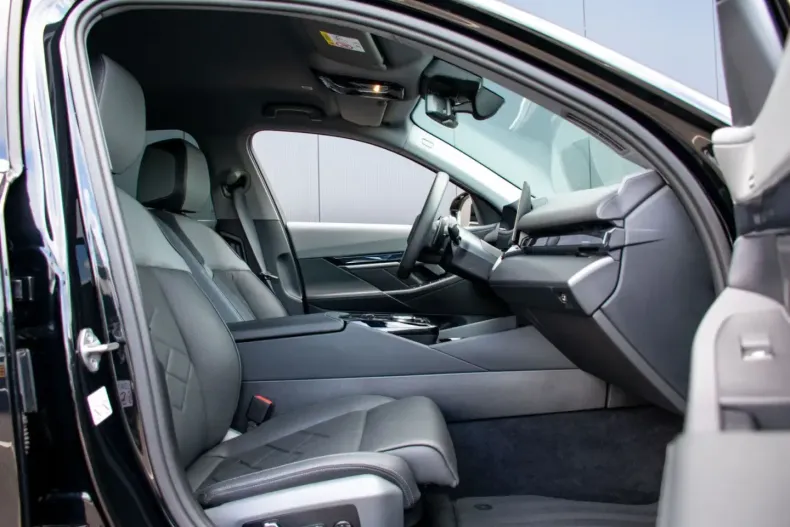 BMW 550 din 2024 cu 27.248 km - oferta BMW111189 - foto 15