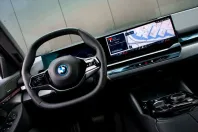 BMW 550 din 2024 cu 27.248 km - oferta BMW111189 - foto 22