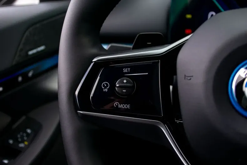 BMW 550 din 2024 cu 27.248 km - oferta BMW111189 - foto 24