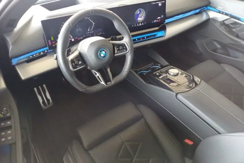 BMW 550 din 2024 cu 31.134 km - oferta BMW111193 - foto 8