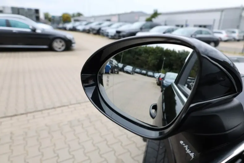 Porsche Cayenne din 2020 cu 104.849 km - oferta POR111200 - foto 12