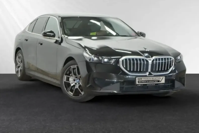 BMW 550 din 2024 cu 37.850 km - oferta BMW111211 - foto 1
