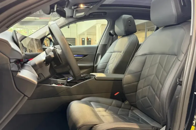 BMW 550 din 2024 cu 23.700 km - oferta BMW111212 - foto 12