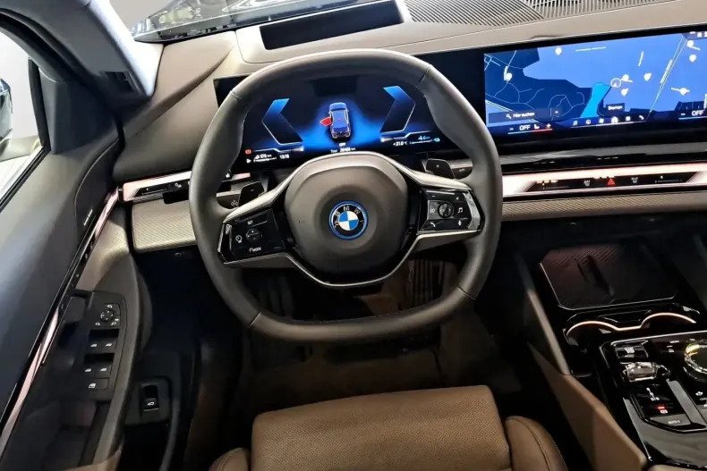 BMW 550 din 2024 cu 26.463 km - oferta BMW111213 - foto 7