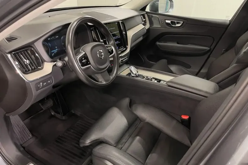 Volvo XC60 din 2021 cu 117.650 km - oferta VOL111223 - foto 4