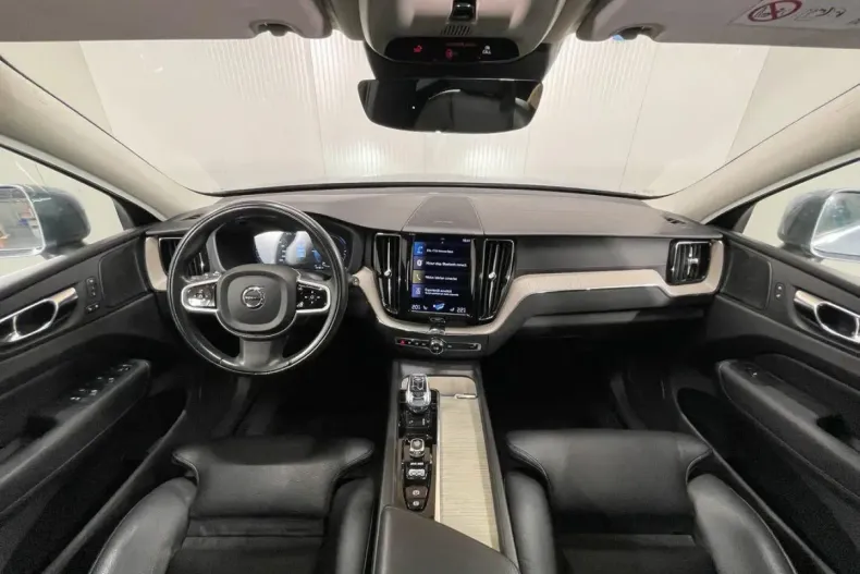Volvo XC60 din 2021 cu 117.650 km - oferta VOL111223 - foto 8