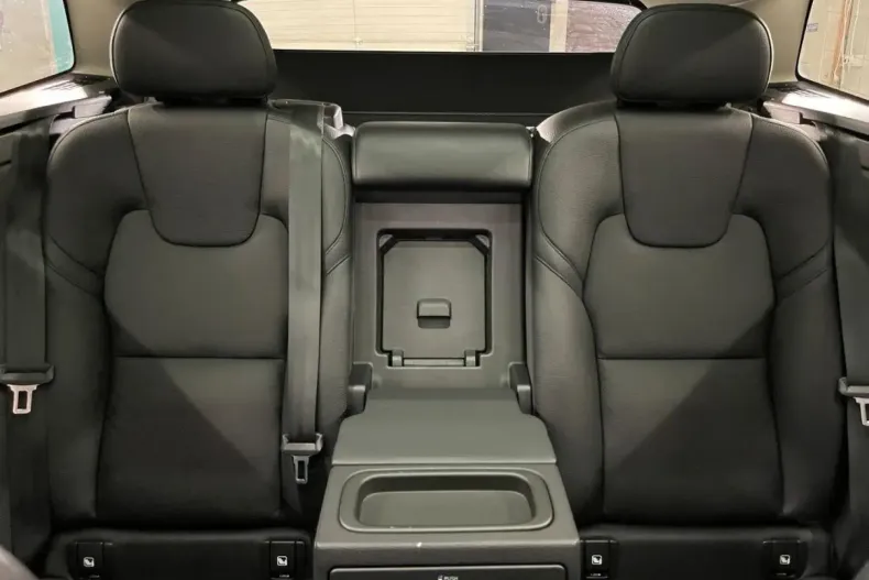 Volvo XC60 din 2021 cu 117.650 km - oferta VOL111223 - foto 12