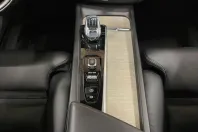 Volvo XC60 din 2021 cu 117.650 km - oferta VOL111223 - foto 24