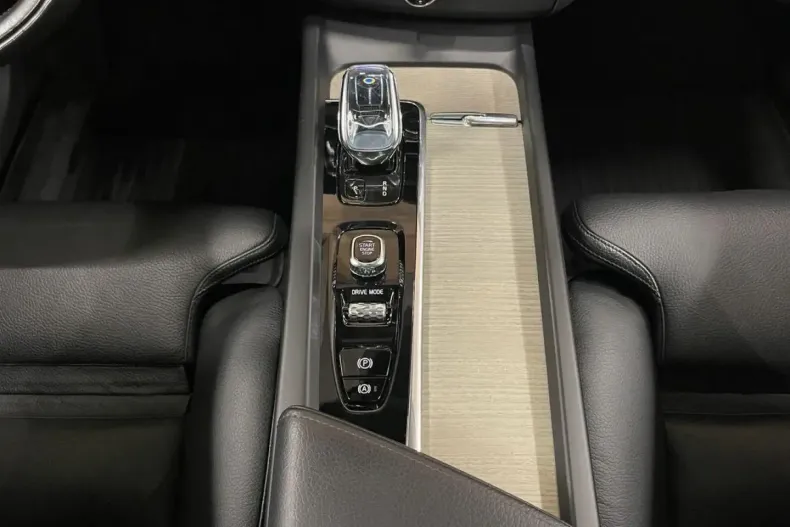 Volvo XC60 din 2021 cu 117.650 km - oferta VOL111223 - foto 24