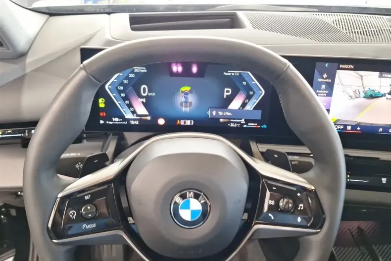 BMW 520 din 2024 cu 16.898 km - oferta BMW111226 - foto 13