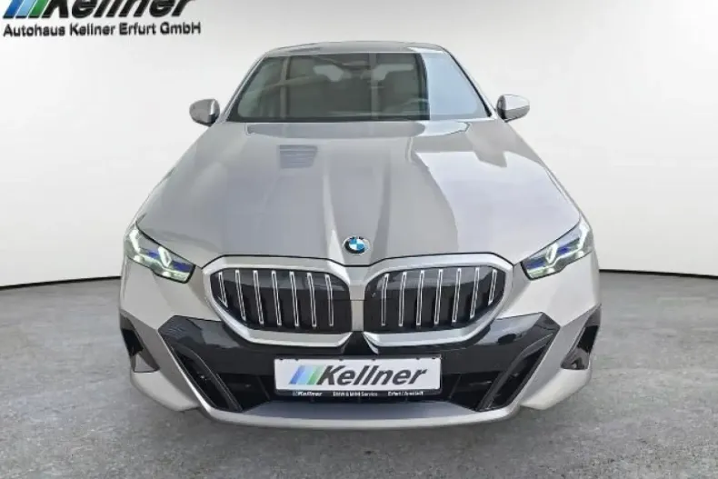 BMW 520 din 2024 cu 10.169 km - oferta BMW111228 - foto 1