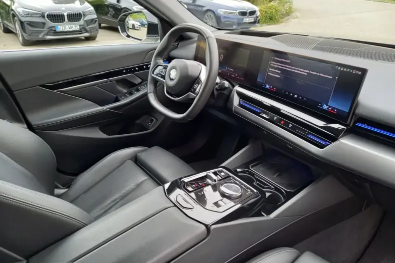 BMW 520 din 2024 cu 21.495 km - oferta BMW111243 - foto 11