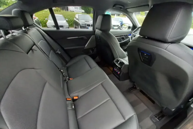 BMW 520 din 2024 cu 21.495 km - oferta BMW111243 - foto 14